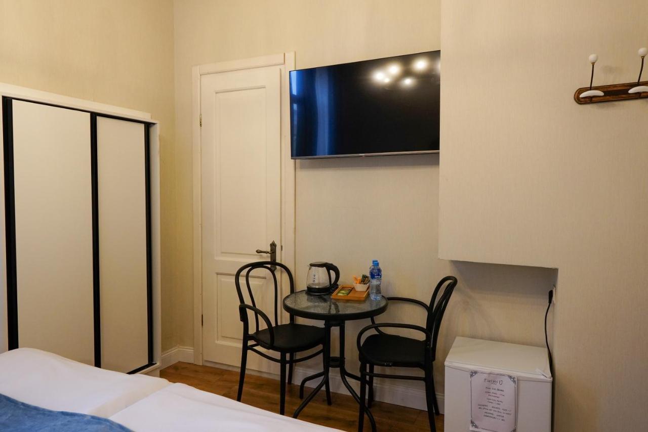 Hotel Ticiani 15 Koutaïssi Extérieur photo